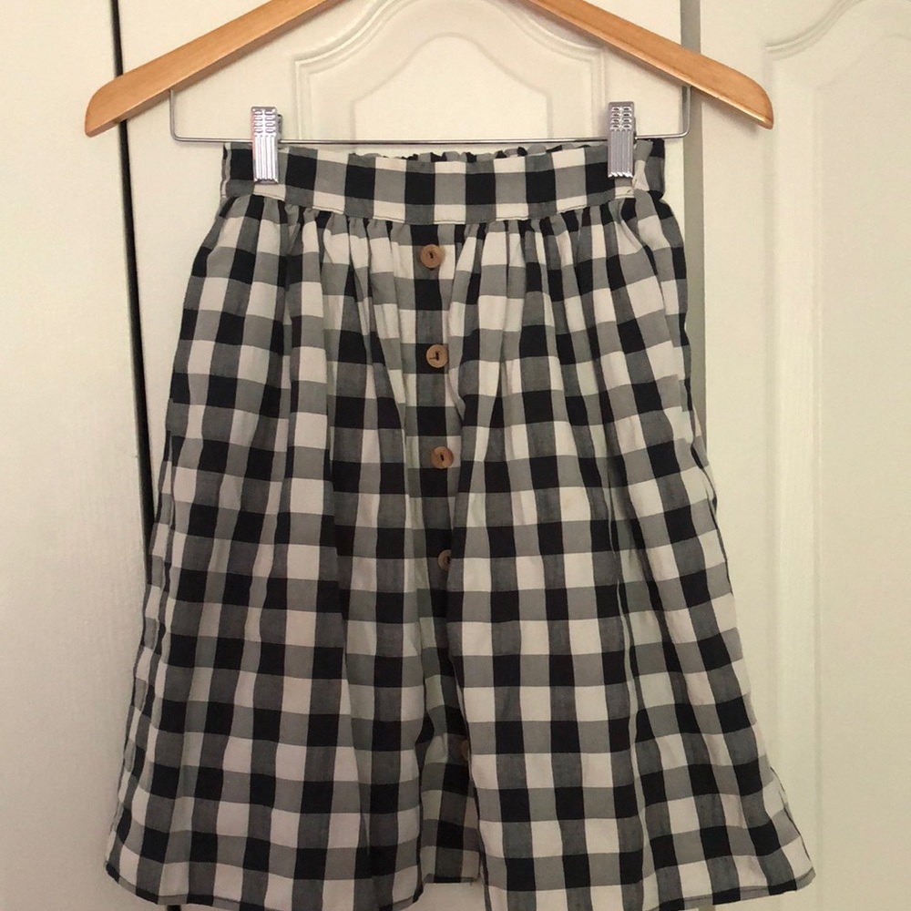 Navy and White Checkered Skirt Búho Barcelona size 10 with wooden buttons.